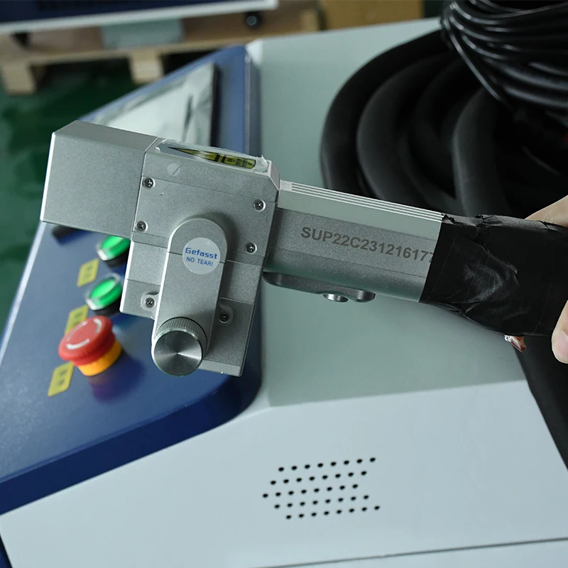 Industrial Laser Cleaning - رأس تنظيف بالليزر محمول باليد SUP22C