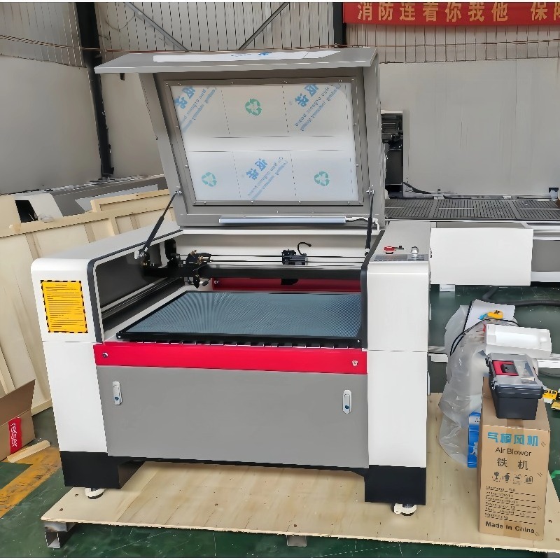 آلة قطع ونقش بالليزر CO2 سريعة - مراجعة Co2 Laser Engraving Machine وسعره