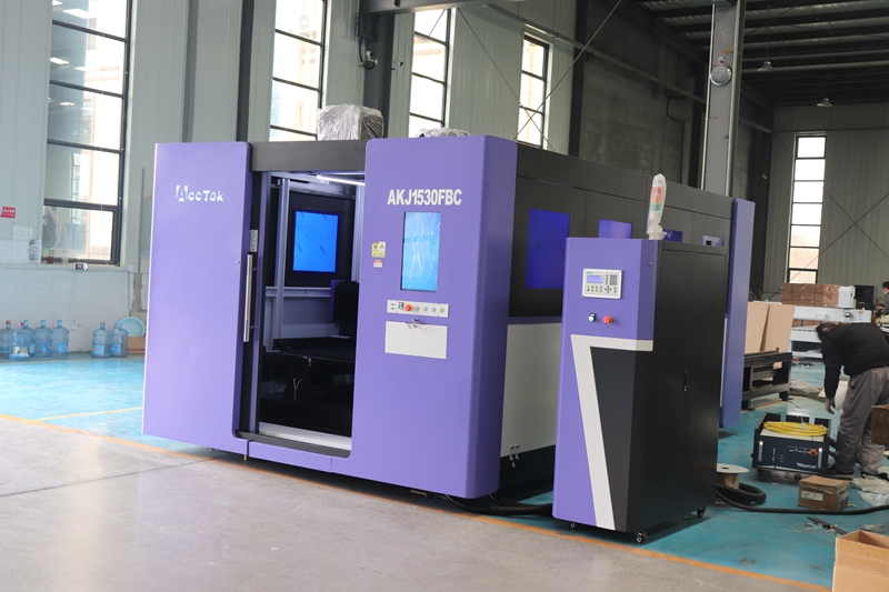 ماكينة القطع المعدنية بليزر ال - مراجعة Industrial Laser Cleaning وسعره