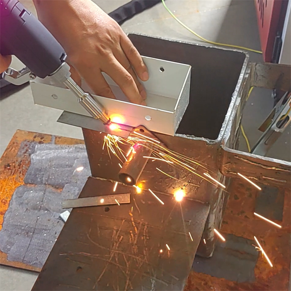 نمط جديد صغير محمول آلة لحام ل - مراجعة Industrial Laser Cleaning وسعره