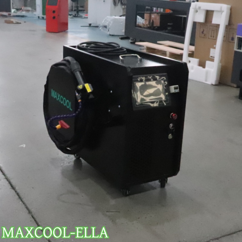 آلة تنظيف بالليزر النبضي المحم - مراجعة Industrial Laser Paint Remover وسعره